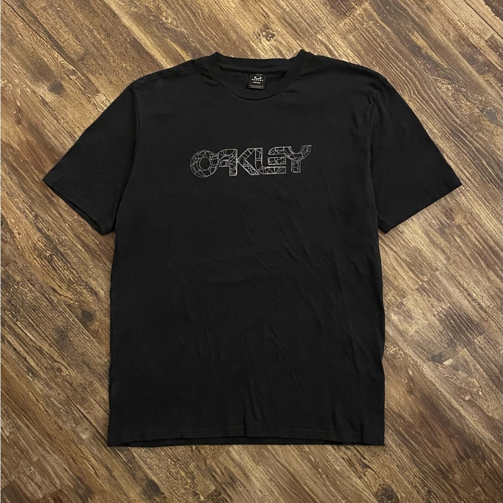 Black And White Oakley 3D Lines Spellout Shirt